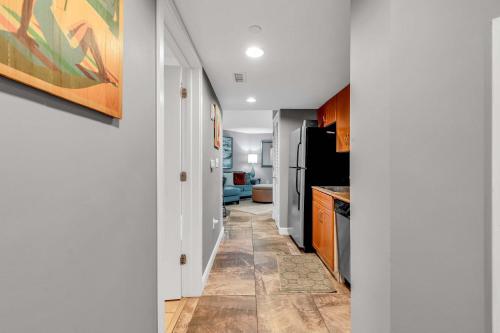 Oceanfront Perfect Couples Getaway photo 8