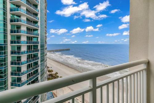 Oceanfront Perfect Couples Getaway photo 6