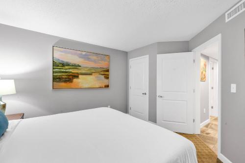Oceanfront Perfect Couples Getaway photo 11