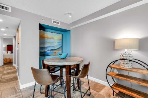 Oceanfront Perfect Couples Getaway photo 20