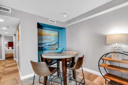Oceanfront Perfect Couples Getaway photo 19