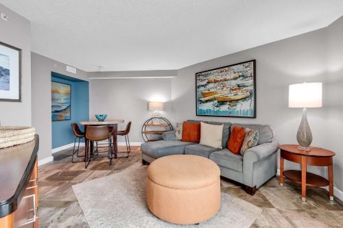 Oceanfront Perfect Couples Getaway photo 25
