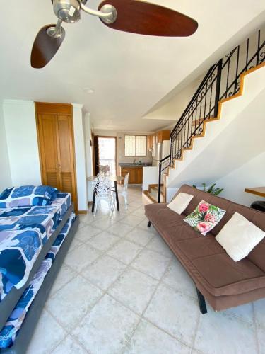 Postel nebo postele na pokoji v ubytování Rodadero Excelente Apartamento