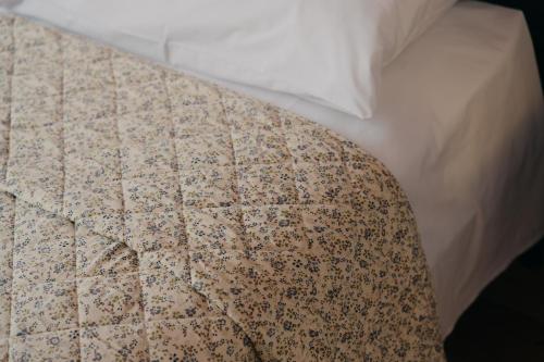 Letto o letti in una camera di Chrysiida Apartments Kalavrita