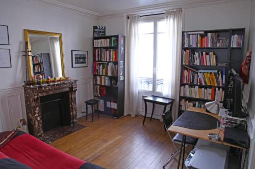 Quiet APT 2Rooms Big Kitchen Canal Saint Martin