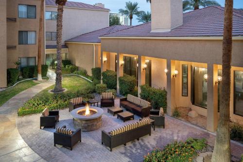 Courtyard by Marriott Las Vegas Convention Center Image