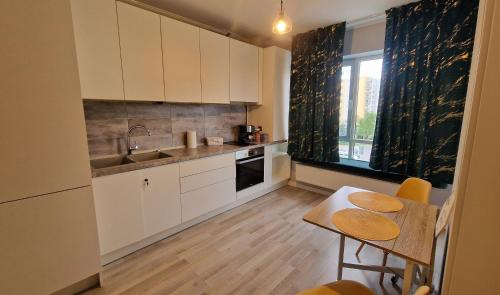 Een keuken of kitchenette bij Sophia Home 2