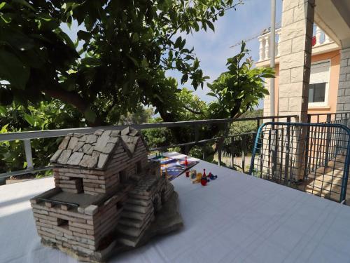 Apartments Villa Marijana - Standard One Bedroom Apartment with Terrace and Garden View Marijana 4