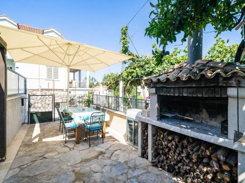 Apartment & Room Sunset Beach - One Bedroom Apartment with Terrace and Garden View