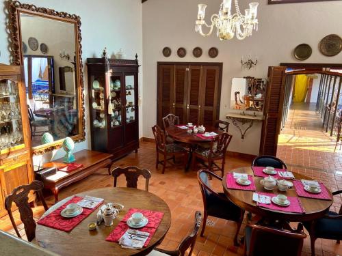 Restaurace v ubytování Casarão Coimbra Pousada Colonial