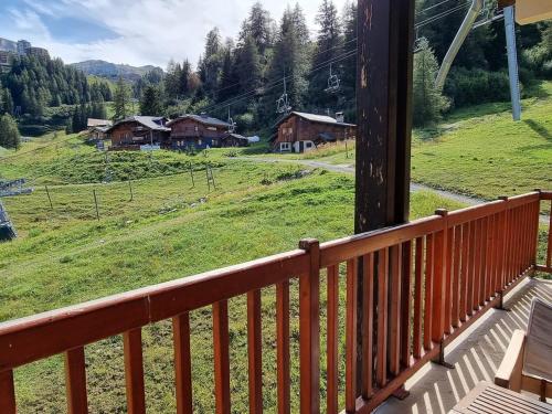 Duplex lumineux 6/7 pers, accès pistes, WIFI, animaux acceptés