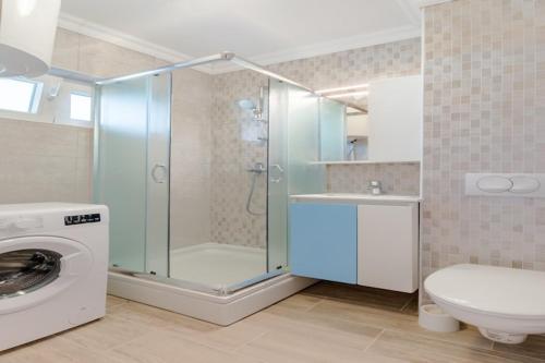 Apartments Fidelis - One Bedroom Apartment with Terrace and Garden View 2