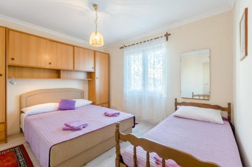 Apartments Fidelis - One Bedroom Apartment with Terrace and Garden View 2