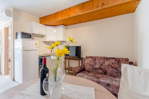 Apartments Fidelis - Two Bedroom Apartment with Terrace 6