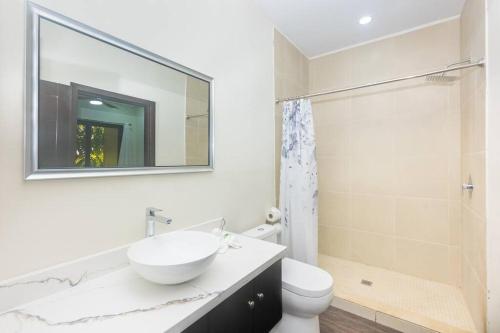 Koupelna v ubytování Island escape 1 Bdrm with full concierge service in west end 2