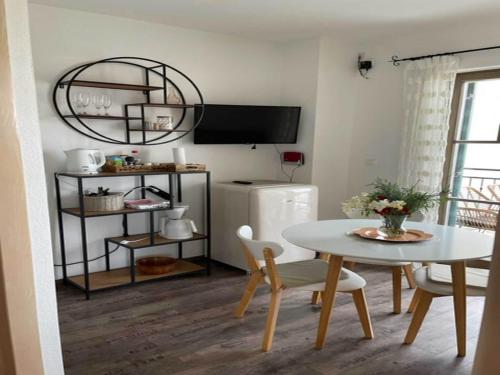 Apartments Villa Kameja - One Bedroom Apartment with Balcony and Sea View Plavi