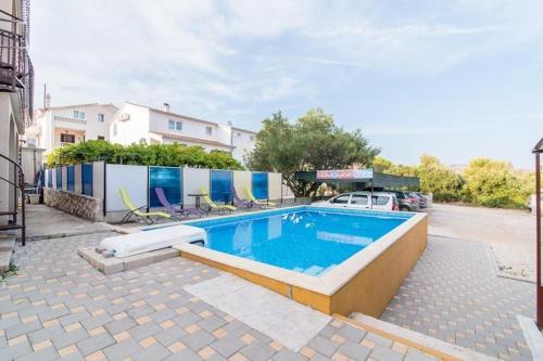 Apartments Fidelis - Two Bedroom Apartment with Terrace and Garden View 7