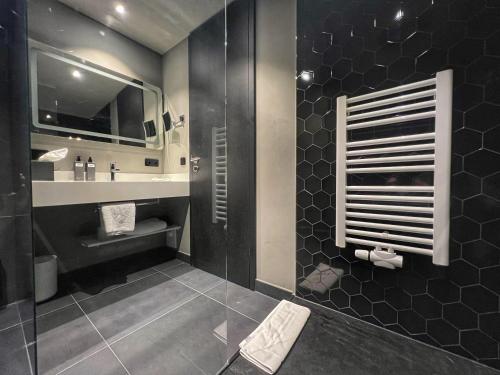 Ένα μπάνιο στο Suites im Cloud