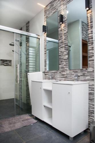 Un baño de Maison d'hôte bypass