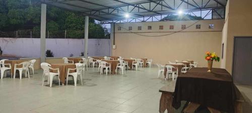 Restaurace v ubytování Hostel e Pousada Israel