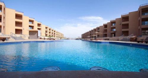 Πισίνα στο ή κοντά στο مصر الجديدة