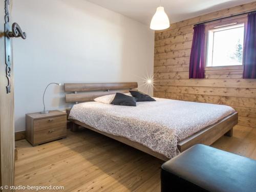 Postel nebo postele na pokoji v ubytování Spacieux apt moderne avec piscine, 12 pers, Arc 1800 - FR-1-352-15