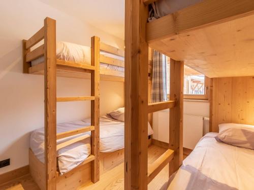 Ένα ή περισσότερα κρεβάτια σε δωμάτιο στο Appartement moderne 3 chambres pour 8 pers. aux Arcs 1800 - FR-1-352-48