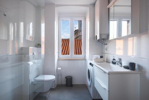 Arta Apartment City Center with Private Parking