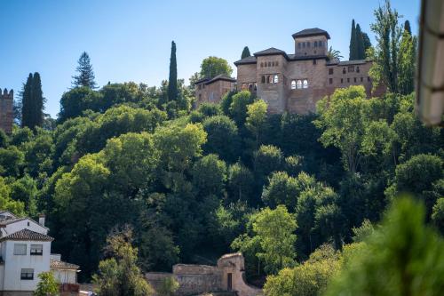 Apartamento para dos a los pies de la Alhambra