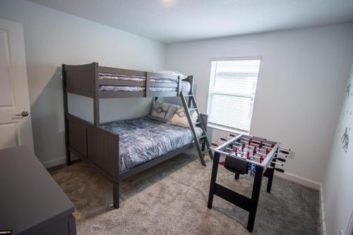Luxury Family Retreat Walkable to the waterpark photo 31