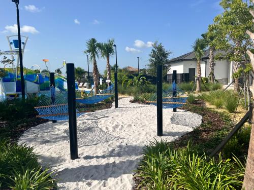 Luxury Family Retreat Walkable to the waterpark photo 59