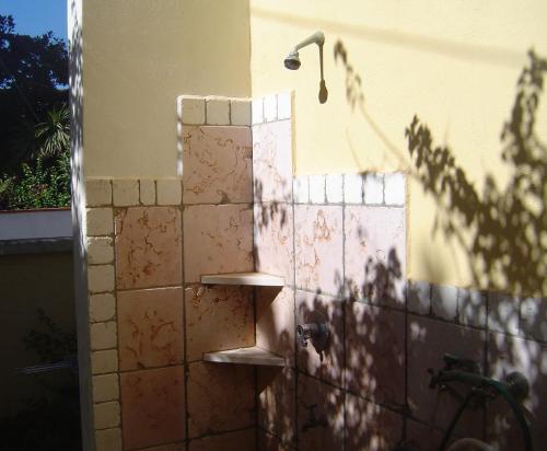 A bathroom at Residence Ammiraglia Baia Verde
