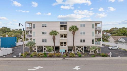 ONE Block from the Ocean Ocean Pier 2 in NMB photo 3