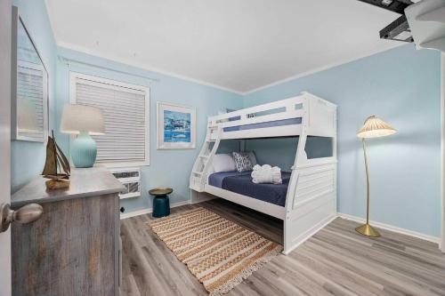 ONE Block from the Ocean Ocean Pier 2 in NMB photo 29