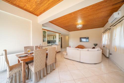 Χώρος καθιστικού στο Dimitra's House