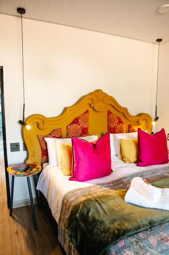 Ένα ή περισσότερα κρεβάτια σε δωμάτιο στο 360 Country Hotel