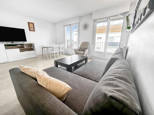 Photo de la galerie de l'établissement Appartement Spacieux à La Garenne-Colombes, à La Garenne-Colombes