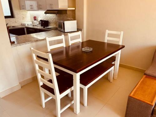 Imagen de la galería de Sunset Haven in Tawila TownHouse, en Hurghada