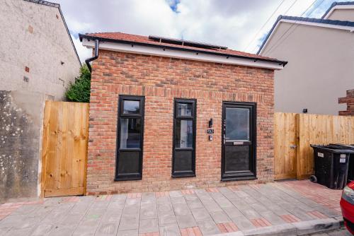 Amias Homes photo 27