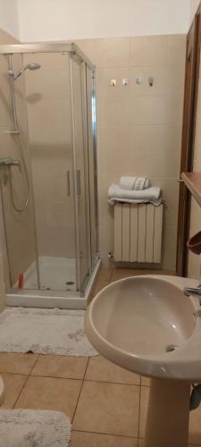 Ένα μπάνιο στο Casa Mina