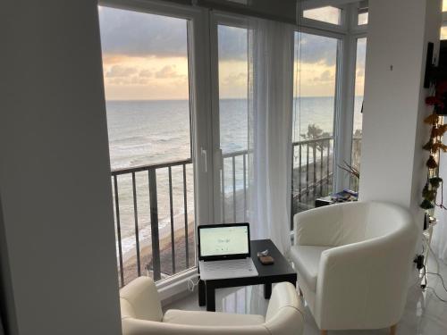 Spectacular Parnoramic Beachfront Sea View Studio Apartment