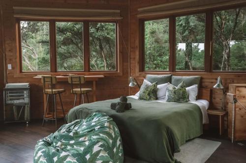 Katil atau katil-katil dalam bilik di AWAY Treehouse & Forest SPA