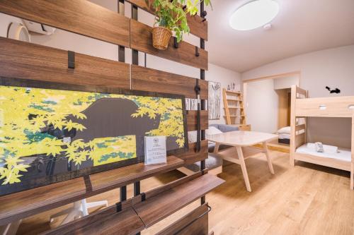 Fox inn 1F 3 mins from Hanazonocho