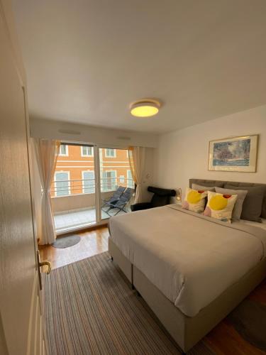 Le Grand Palais de la Méditerranée - Luxury 2BR in Hyatt Residence, Direct Beach Access, Promenade des Anglais - Top Choice In Nice
