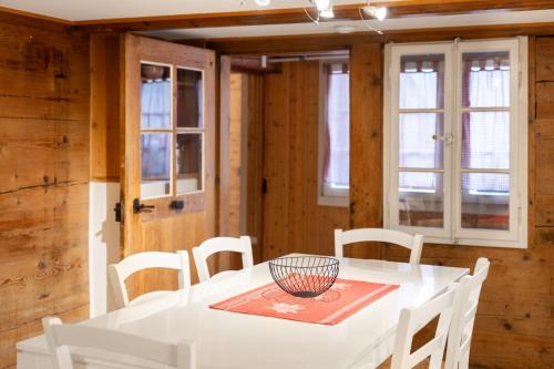 Galería fotográfica de Cosy Swiss Apartment en Grindelwald