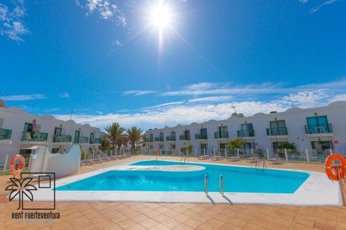 Golden Sunset Pool View by iRent Fuerteventura