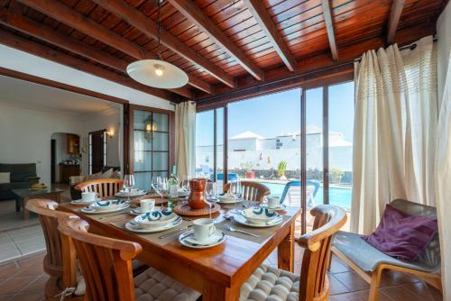 Utopia, villa 4 bedrooms, heated pool & complete privacy