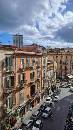 Trinita' Maggiore Home/ Historic Center