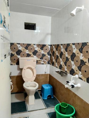 Bilik mandi di Funky monkey Home stay