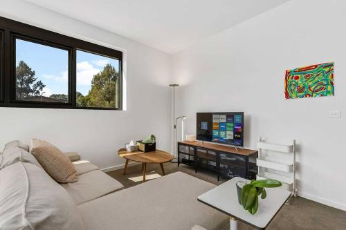 Gallery image of Modern art and Private Entrance & Plenty Free Parking in Canberra